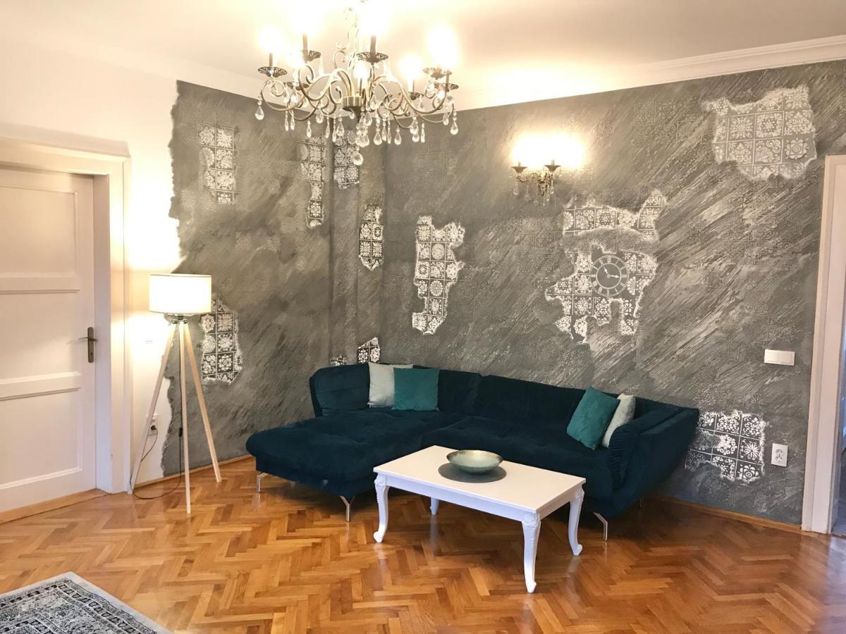 Residence Piata Armelor Sibiu Buitenkant foto