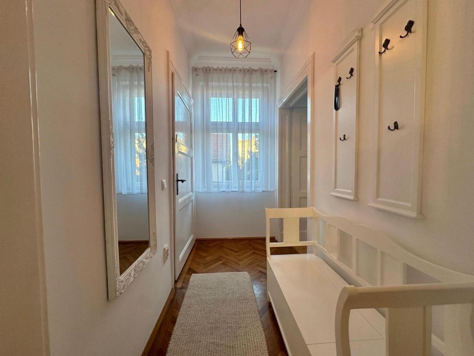 Residence Piata Armelor Sibiu Buitenkant foto